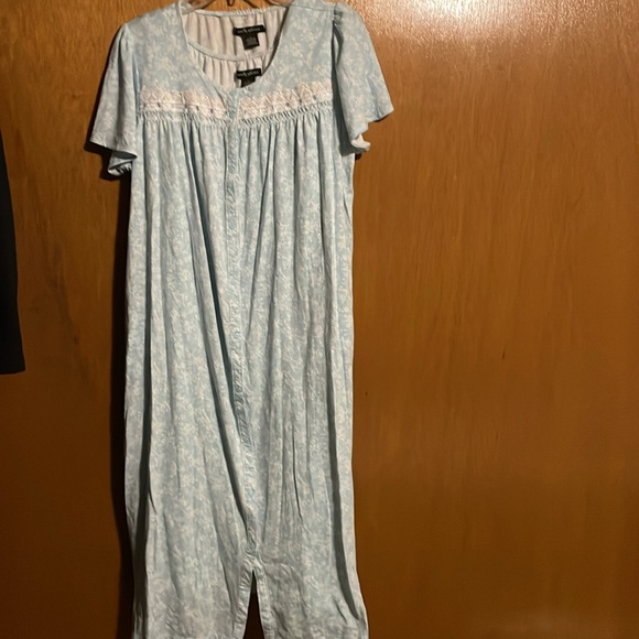 Earth Angels night gown set - Picture 3 of 8